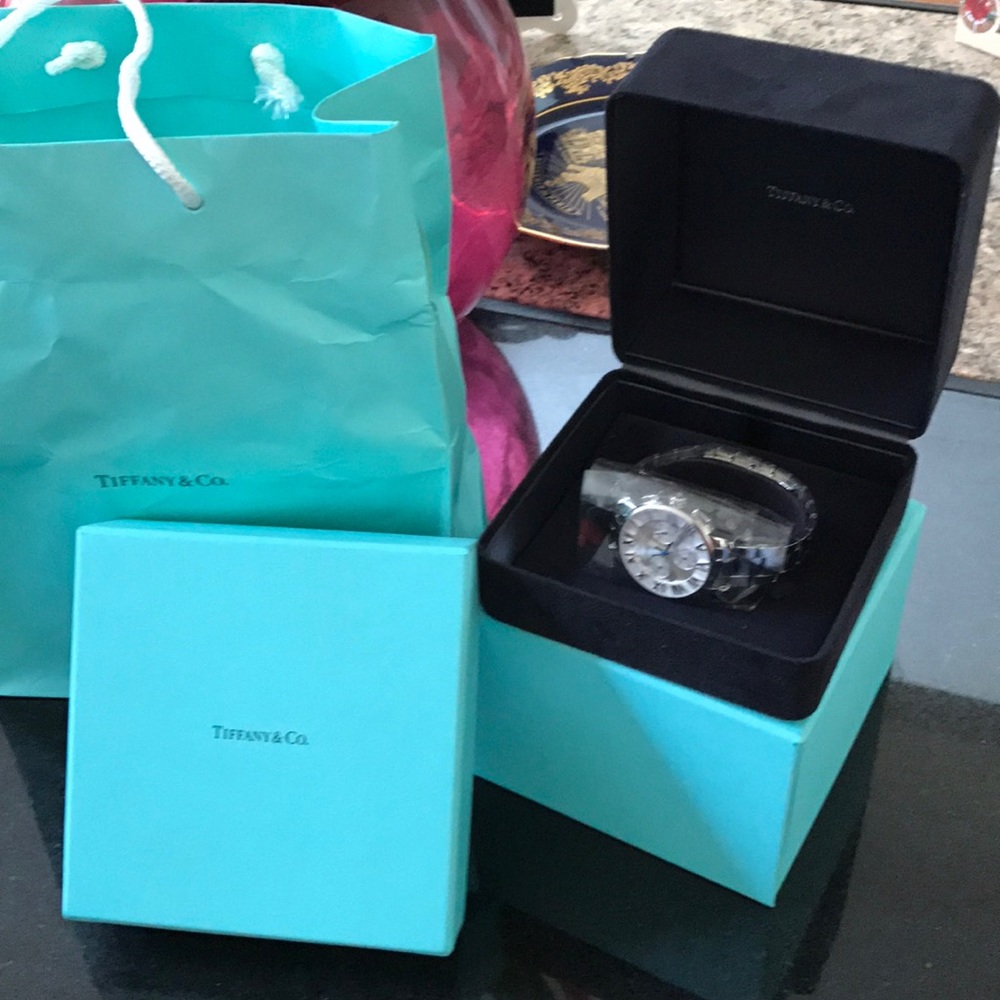 COPY - Tiffany watch in New condition